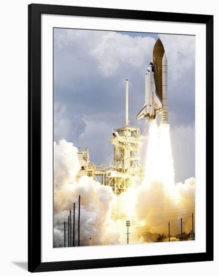 Space Shuttle Atlantis Lifts Off from its Launch Pad Toward Earth Orbit-null-Framed Photographic Print