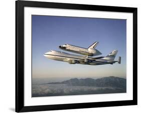 Space Shuttle Atlantis on Custom 747 Flies to Kennedy Space Center after Refurbishment, Sep 1, 1998-null-Framed Photo