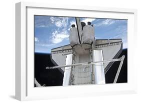 Space Shuttle Discovery Backdropped by Earth's Horizon-null-Framed Photographic Print