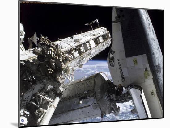 Space Shuttle Discovery Docked to the International Space Station-Stocktrek Images-Mounted Photographic Print