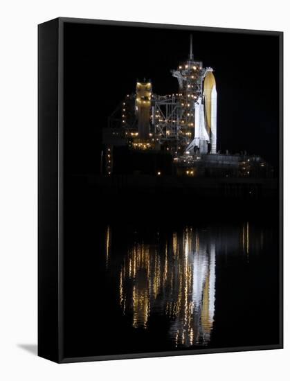 Space Shuttle Discovery Sits on a Launch Pad at the Kennedy Space Center in Cape Canaveral-null-Framed Stretched Canvas