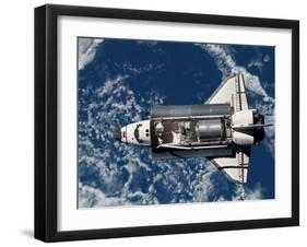 Space Shuttle Discovery-Stocktrek Images-Framed Premium Photographic Print