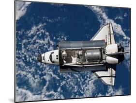 Space Shuttle Discovery-Stocktrek Images-Mounted Photographic Print