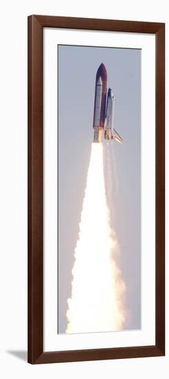 Space Shuttle Discovery-Dave Martin-Framed Photographic Print