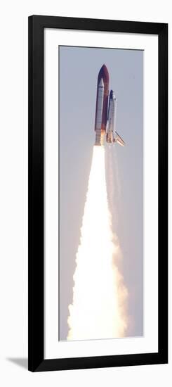 Space Shuttle Discovery-Dave Martin-Framed Photographic Print