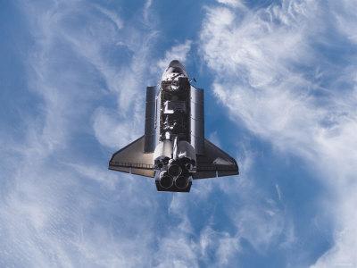 https://imgc.allpostersimages.com/img/posters/space-shuttle-edeavour-as-seen-from-the-international-space-station-august-10-2007_u-L-P23JBM0.jpg?artPerspective=n
