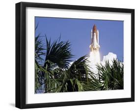 Space Shuttle-John Raoux-Framed Premium Photographic Print