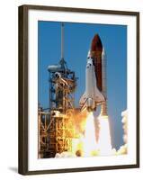 Space Shuttle-John Raoux-Framed Premium Photographic Print