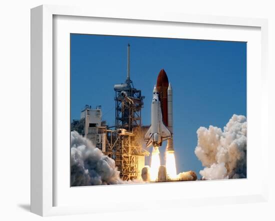 Space Shuttle-John Raoux-Framed Photographic Print