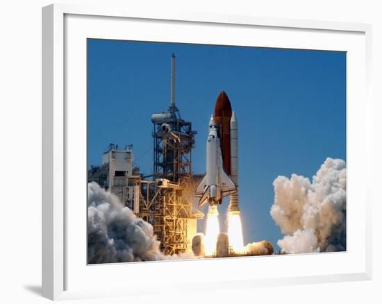 Space Shuttle-John Raoux-Framed Photographic Print