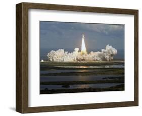 Space Shuttle-Chris O'Meara-Framed Photographic Print