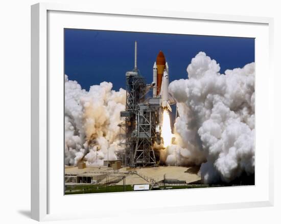 Space Shuttle-Chris O'Meara-Framed Photographic Print