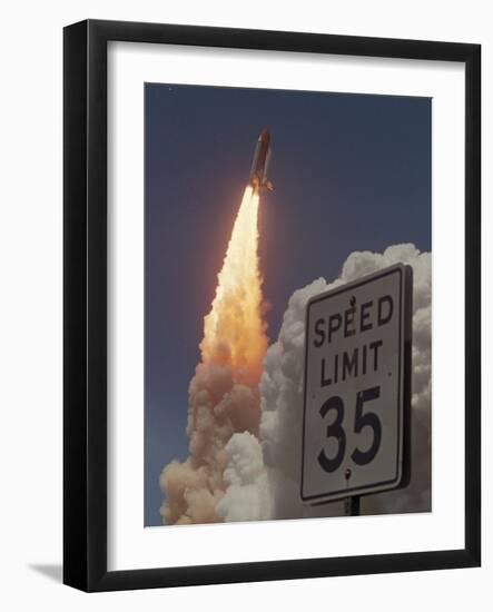 Space Shuttle-Chris O'Meara-Framed Photographic Print