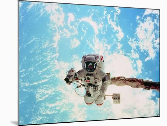 Spacewalk During Shuttle Mission STS-69-null-Mounted Photographic Print