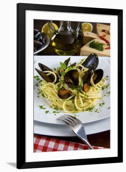 Spaghetti with Mussels (Mytilus Galloprovincialis), Cuisine-Nico Tondini-Framed Premium Photographic Print