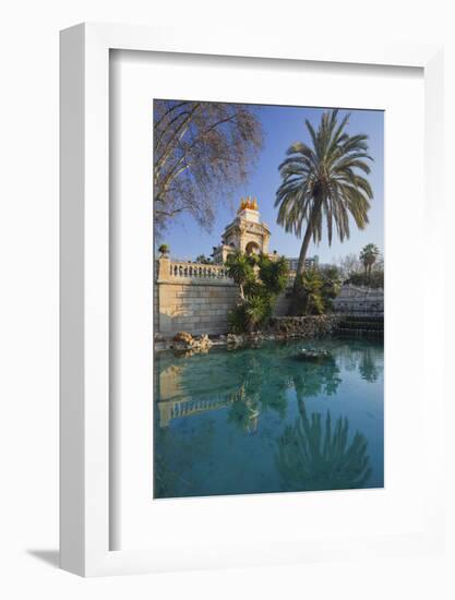 Spain, Catalonia, Barcelona, Parc De La Ciutadella, Wells, Palm-Rainer Mirau-Framed Photographic Print