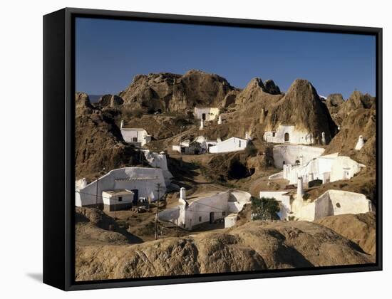 Spanien, Andalusien, Guadix, Hv?Hlenwohnungen, Ansicht, Nahe Granada, Hv?Hlenstadt-Thonig-Framed Stretched Canvas