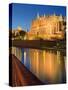 Spanien, Balearen, Insel Mallorca, Palma, Kathedrale La Seu, Beleuchtung, Abend-Klaus Siepmann-Stretched Canvas