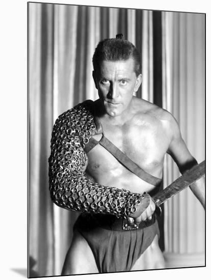 Spartacus by Stanley Kubrik with Kirk Douglas, 1960 (b/w photo)-null-Mounted Photo