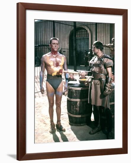 Spartacus by Stanley Kubrik with Kirk Douglas and Charles McGraw, 1960 (photo)-null-Framed Photo