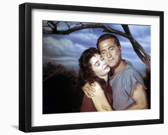 Spartacus by Stanley Kubrik with Kirk Douglas and Jean Simmons, 1960 (photo)-null-Framed Photo