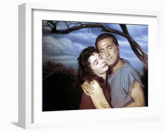 Spartacus by Stanley Kubrik with Kirk Douglas and Jean Simmons, 1960 (photo)-null-Framed Photo