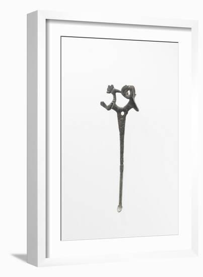 Spatule ayant pu servir de cure-oreille-null-Framed Giclee Print