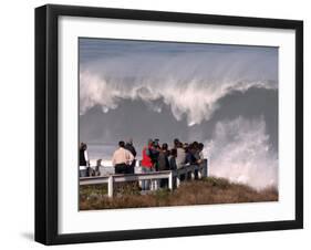 Spectators Line the Bluff at La Jolla Cove to Get a Good Look at the Large Surf in San Diego-null-Framed Photographic Print