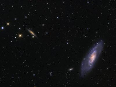 https://imgc.allpostersimages.com/img/posters/spiral-galaxy-messier-106_u-L-P6CYY00.jpg?artPerspective=n