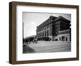 Spokane: O.W. and Milwaukee Station, 1915-Asahel Curtis-Framed Giclee Print