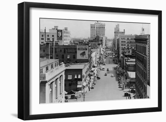 Spokane, Washington - Riverside Avenue Photograph-Lantern Press-Framed Art Print