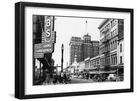 Spokane, Washington - View of Wall Street Corner-Lantern Press-Framed Art Print