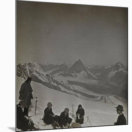 Sports d'hiver-null-Mounted Giclee Print