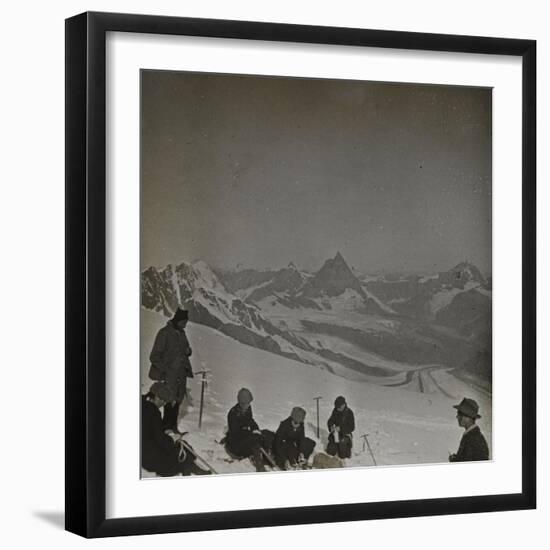 Sports d'hiver-null-Framed Giclee Print