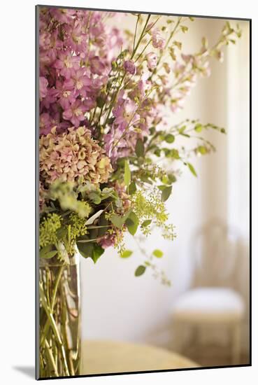Spring Bouquet II-Karyn Millet-Mounted Photographic Print