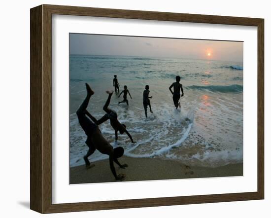 Sri Lankan Tsunami Survivors Play at Akurala Beach Close to their Temporary Shelters-null-Framed Photographic Print