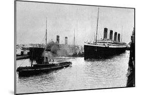 SS 'Olympic' Leaving Southampton, 1913-null-Mounted Art Print