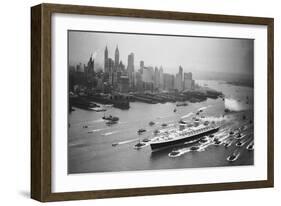 SS United States Arrives in Manhattan-null-Framed Photographic Print