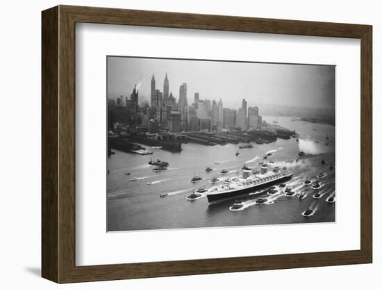 SS United States Arrives in Manhattan-null-Framed Photographic Print