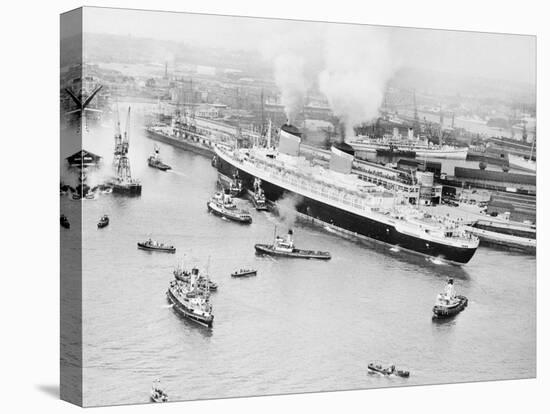 SS United States Entering Southampton Harbor-null-Stretched Canvas