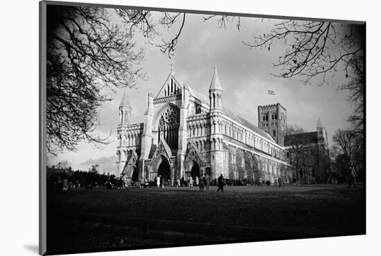 St Albans, 1946-Staff-Mounted Photographic Print