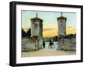 St. Augustine, Florida - View of the Old City Gate-Lantern Press-Framed Art Print