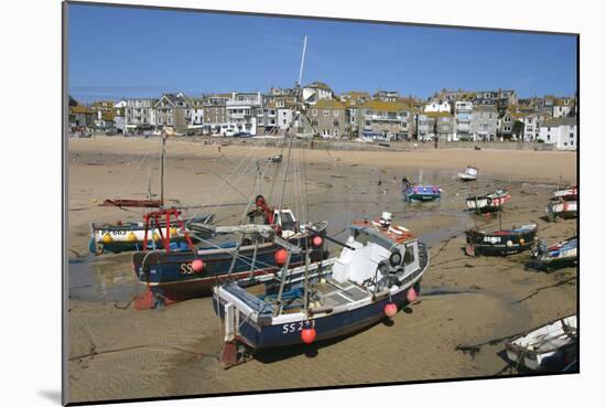 St Ives Harbour at Low Tide, Cornwall-Peter Thompson-Mounted Photographic Print