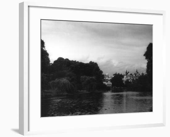 St. James's Park Lake-null-Framed Photographic Print