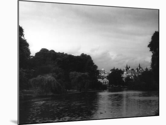 St. James's Park Lake-null-Mounted Photographic Print