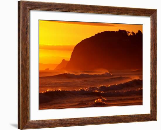 St Kilda Beach, Dunedin, New Zealand-David Wall-Framed Photographic Print
