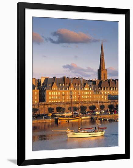 St. Malo, Ille et Vilaine, Brittany, France-Doug Pearson-Framed Photographic Print