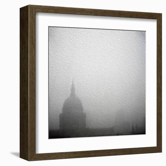 St Pauls Cathedral in Fog-Tosh-Framed Art Print