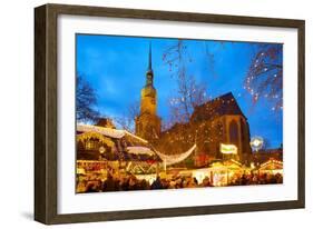 St. Reinoldi Church and Christmas Market at Dusk, Dortmund, North Rhine-Westphalia, Germany, Europe-Frank Fell-Framed Photographic Print