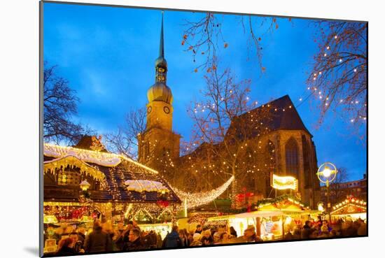 St. Reinoldi Church and Christmas Market at Dusk, Dortmund, North Rhine-Westphalia, Germany, Europe-Frank Fell-Mounted Photographic Print